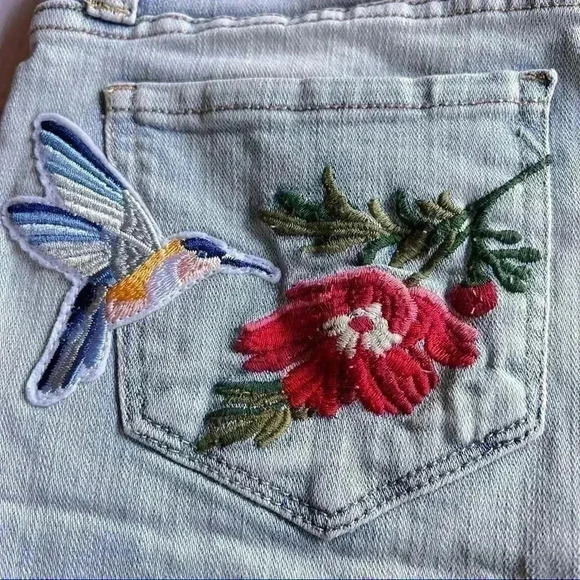 Juniors Arizona Jean Co Shortie Distressed Floral Cut-off Shorts Size 1 - Picture 6 of 10